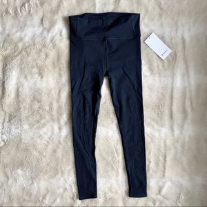 Lululemon navy Reveal Tight Lattice Paisley 28’